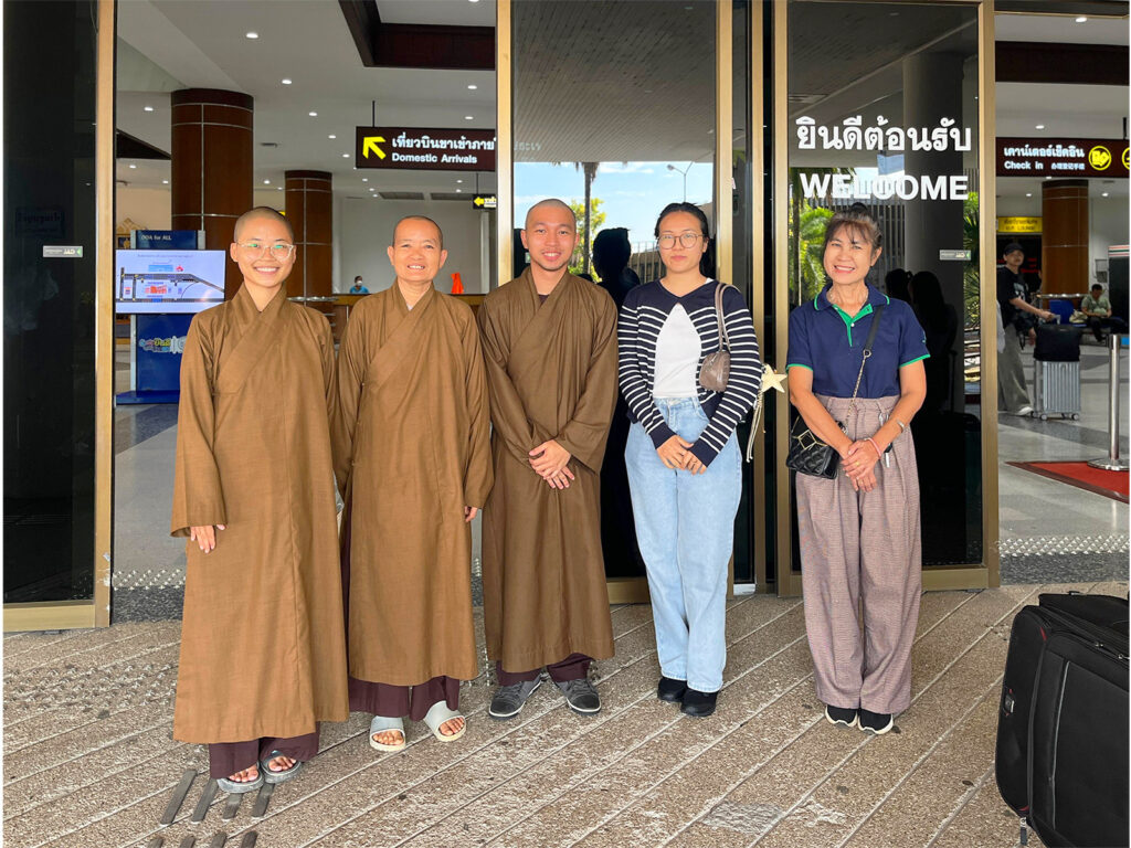 Thai People connect with Awakened Ones 10