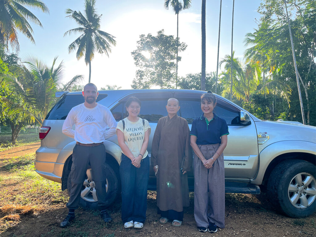 Thai People connect with Awakened Ones 20