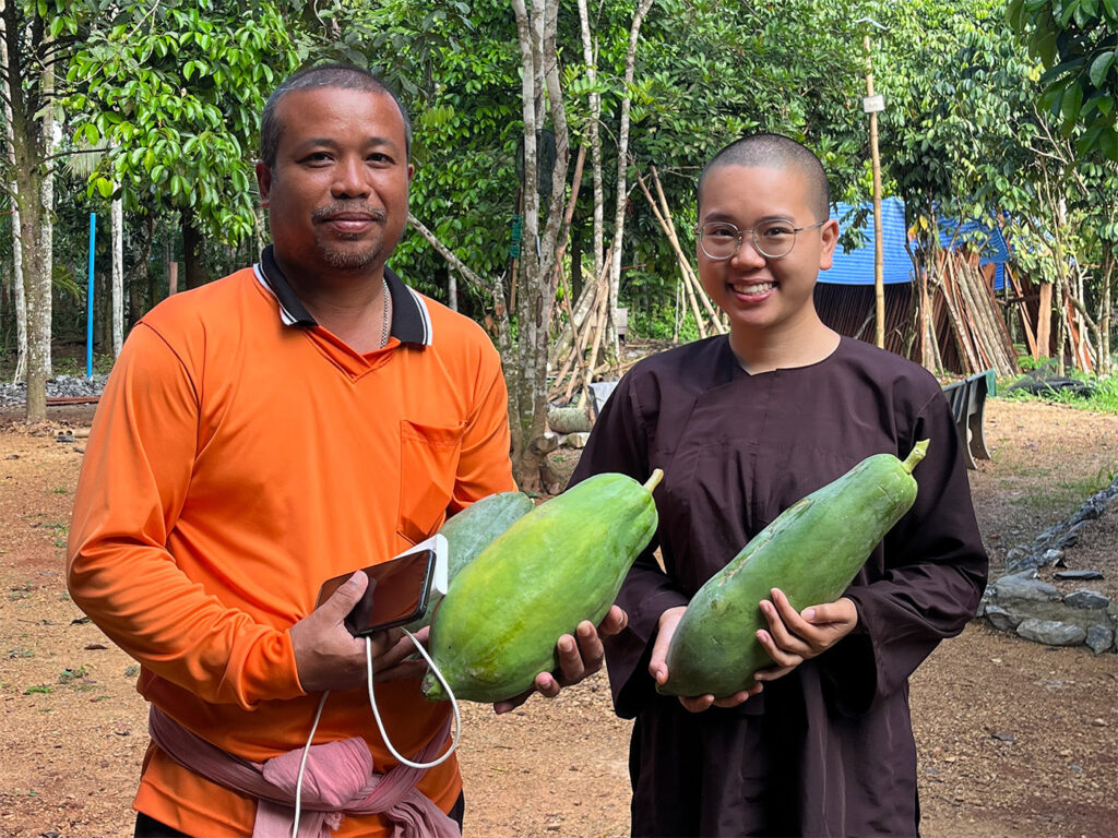 Thai People connect with Awakened Ones 24